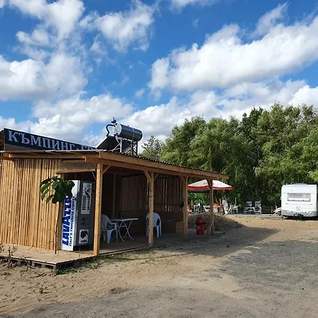 Campsite Каравана Мая *