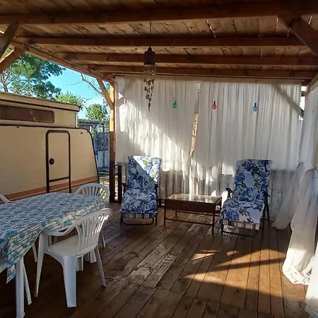 Campsite Каравана Мая *