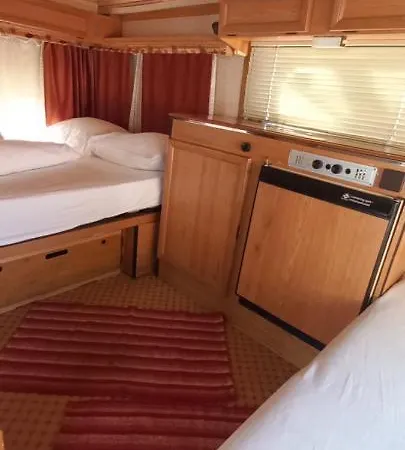 Каравана Мая Camping *